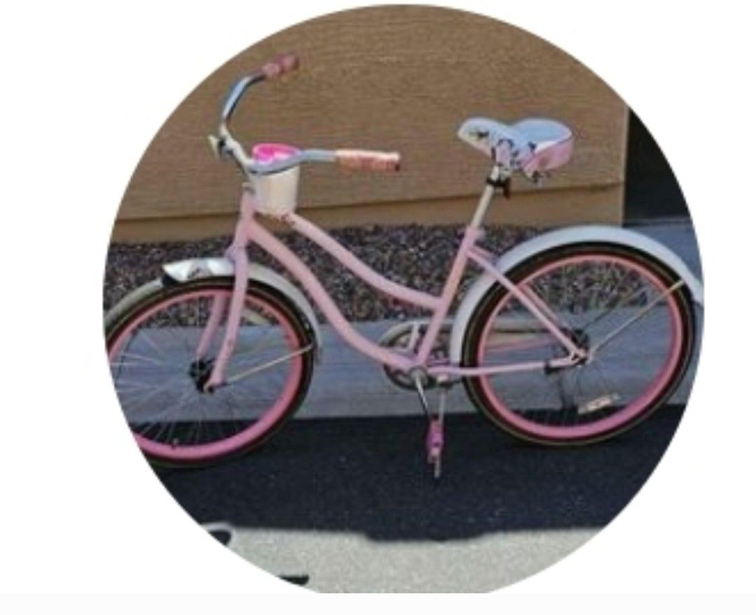 Pink/white Huffy Bike