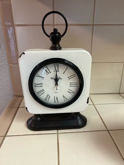 Farmhouse Clock
