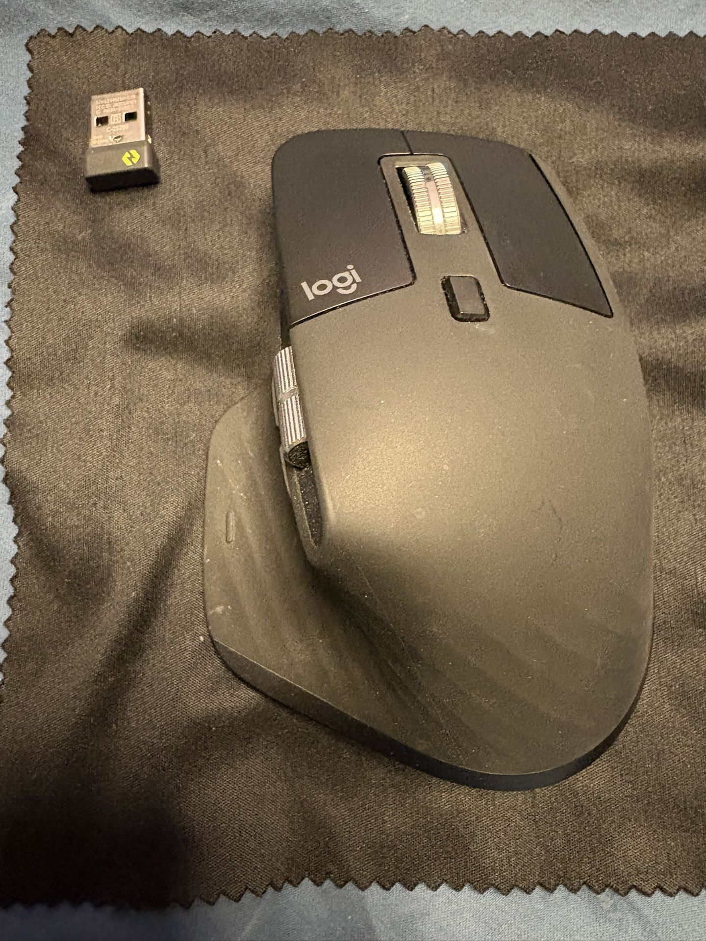 Logitech MX Master 3S - Great Condition