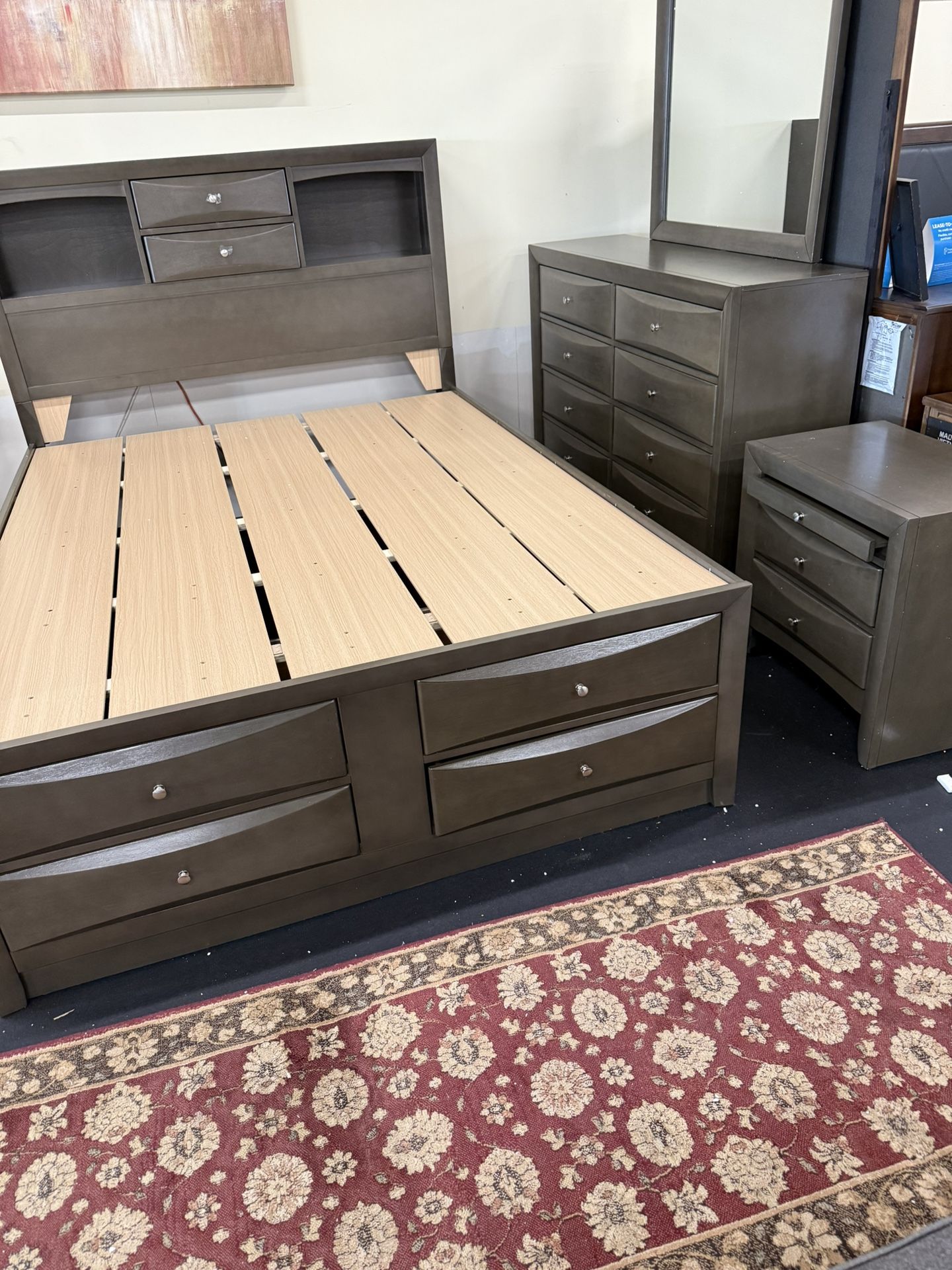 Queen Bed Room Set( Includes Queen Bed Frame, Dresser, Mirror, 1 Night Stand) On Sale