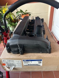 Valve cover new for ford transit connect