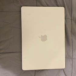Apple MacbookPro 2024