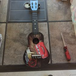Guitarra De Lightning Mc Queen Para Niño Buenas Condiciones