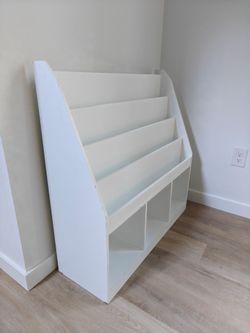 Bookshelf