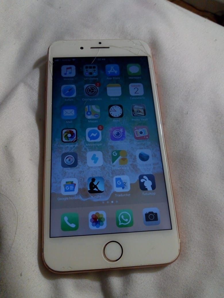 Iphone 8 plus rose scren craked