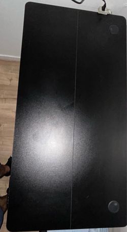 Adjustable Computer table