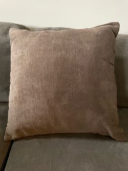 Pillow 5$