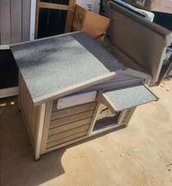 Small outdoor Wooden dog house