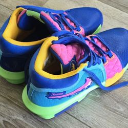 Nike LeBron 8 “I Promise” Men’s Basketball Shoes – Size 10 – No Box