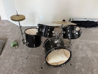 Kids drum set