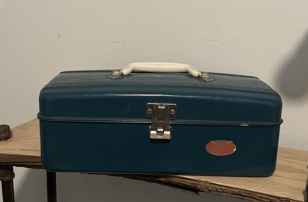 “GOOD CONDITION” UNION CHESTS MODEL# 2313 TOOL BOX