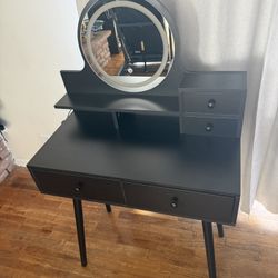 Vanity desk 