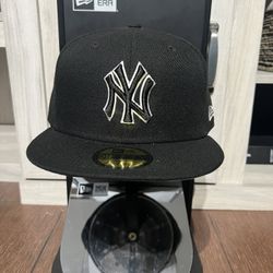 New York Yankees New Era Fitted Hat