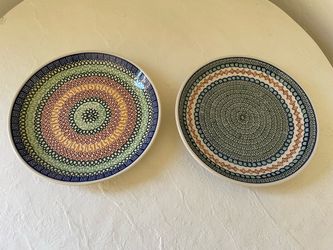 Polish pottery dinner plates, set of 2