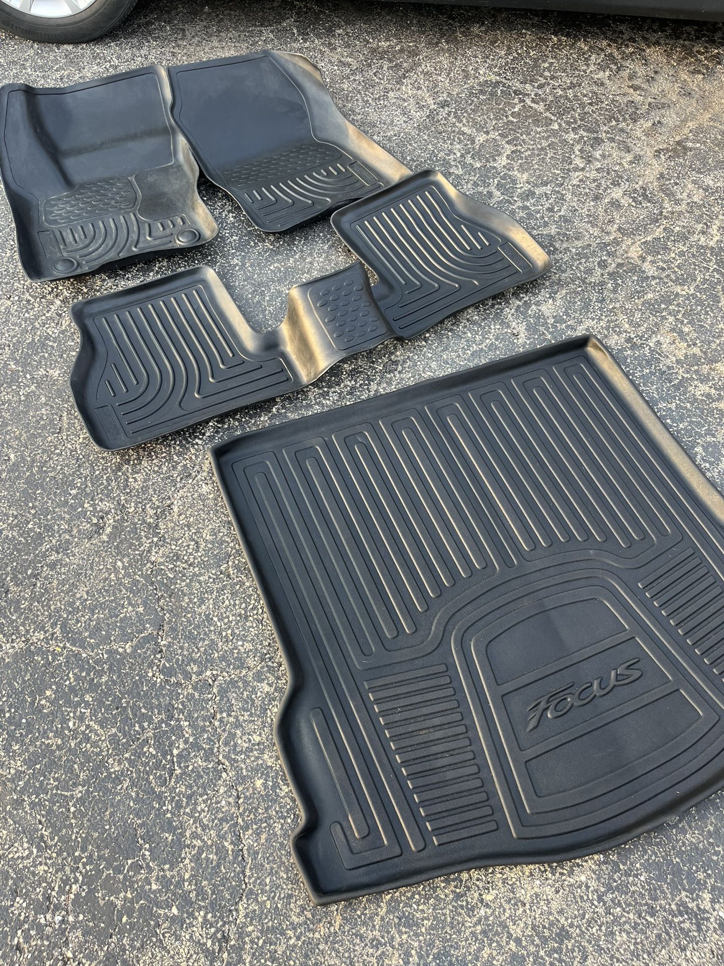 Ford Focus Husky Liner 2012-2018