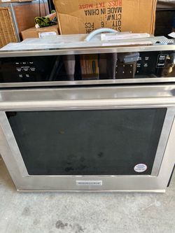 Wall oven
