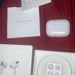 AirPod Pros (TRYING TO SELL ASAP!!)