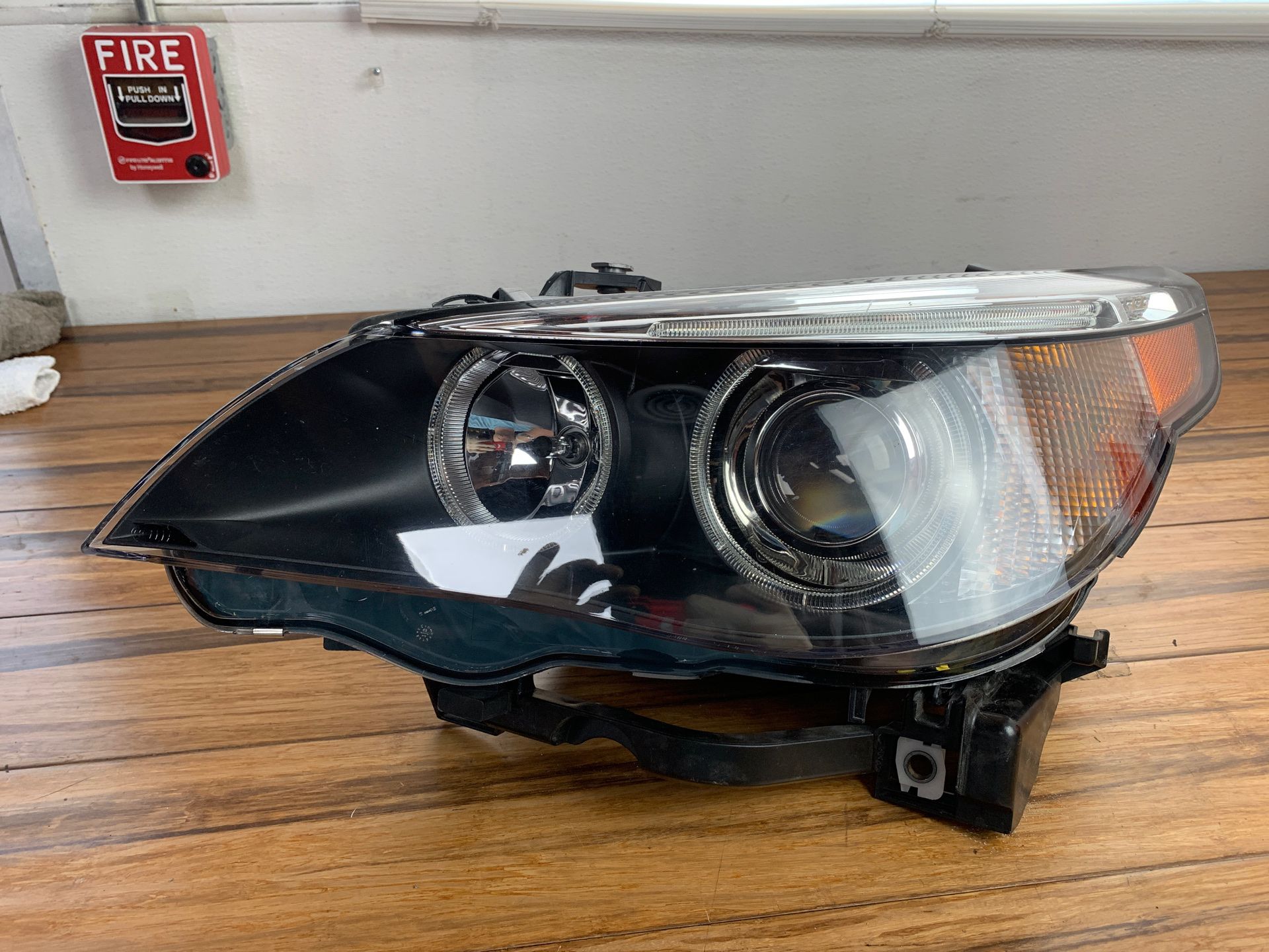 BMW E60 2008 LCI LEFT HEADLIGHT