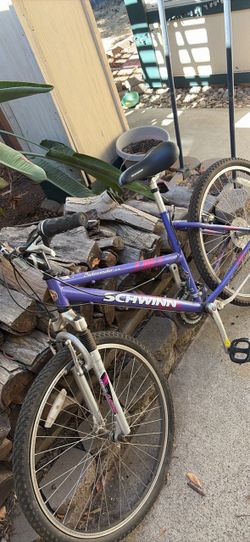 Schwinn Sidewinder Mountain Bike