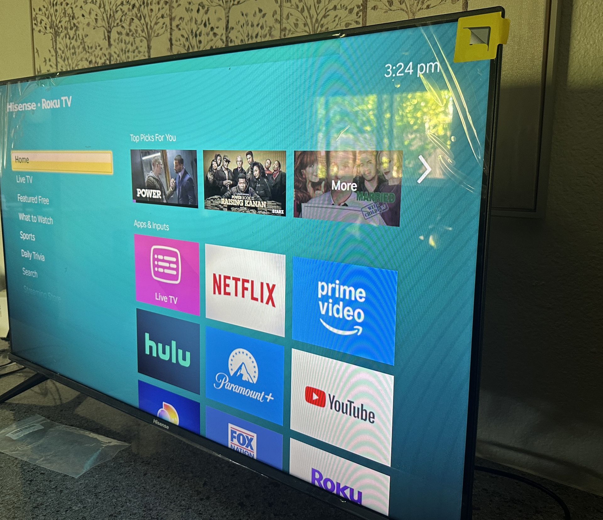 Hisense Roku Smart TV-40 inch