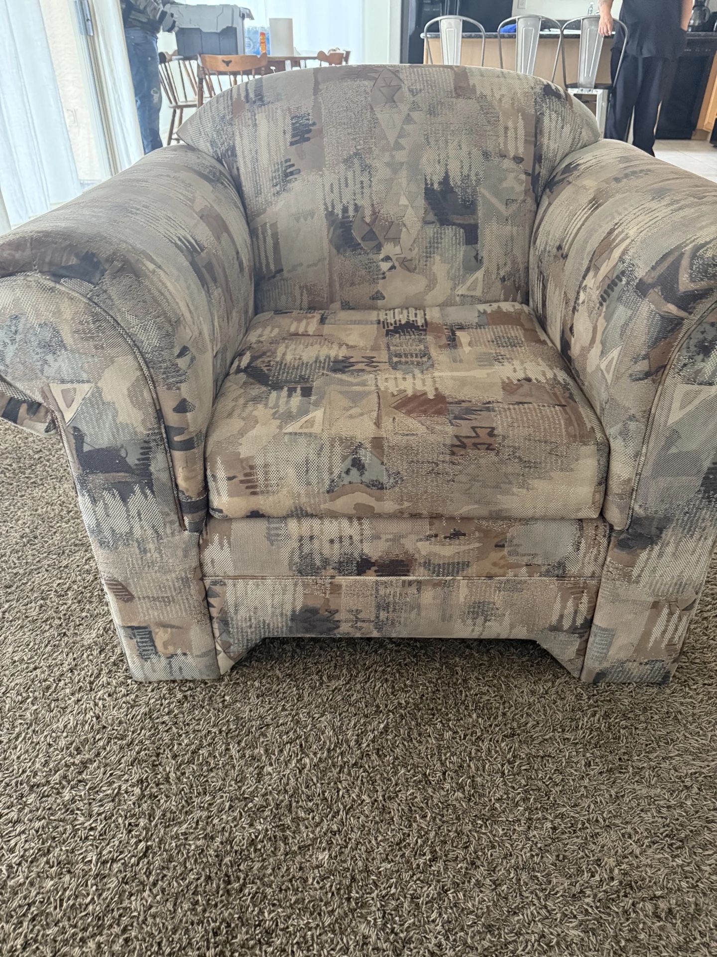 Armchair - Single sofa Chair - MUST GO ASAP!