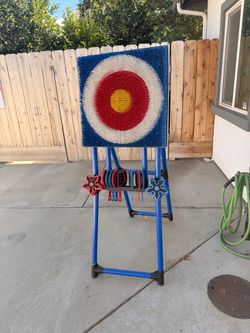 Axe throwing game
