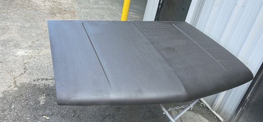 Hood for an obs 88 to 97 trade for an tailgate