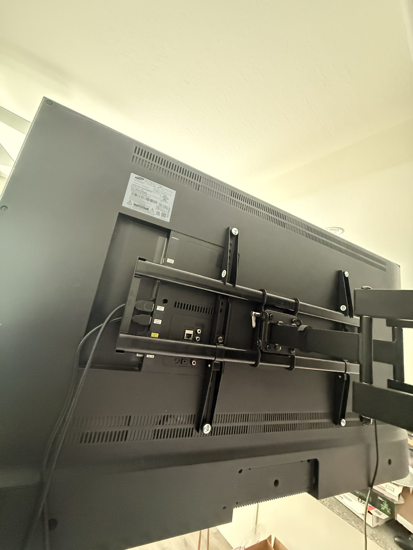 Samsung 55 Inch Flatscreen Tv