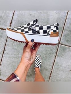 Vans Women's Checkerboard Slip-On Platform Sneaker - Size 7 (EUR 37) ***NEW***