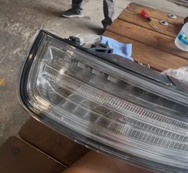 911 Porsche Tail light Passenger side