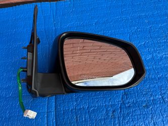 2017 2019 2022 Toyota Tacoma Mirror RH