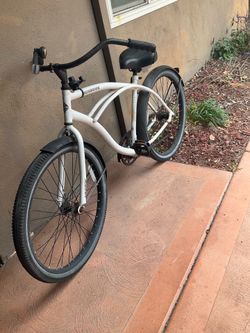 Huffy Beach cruiser for men Like New EXCELLENT CONDITION  FIRM