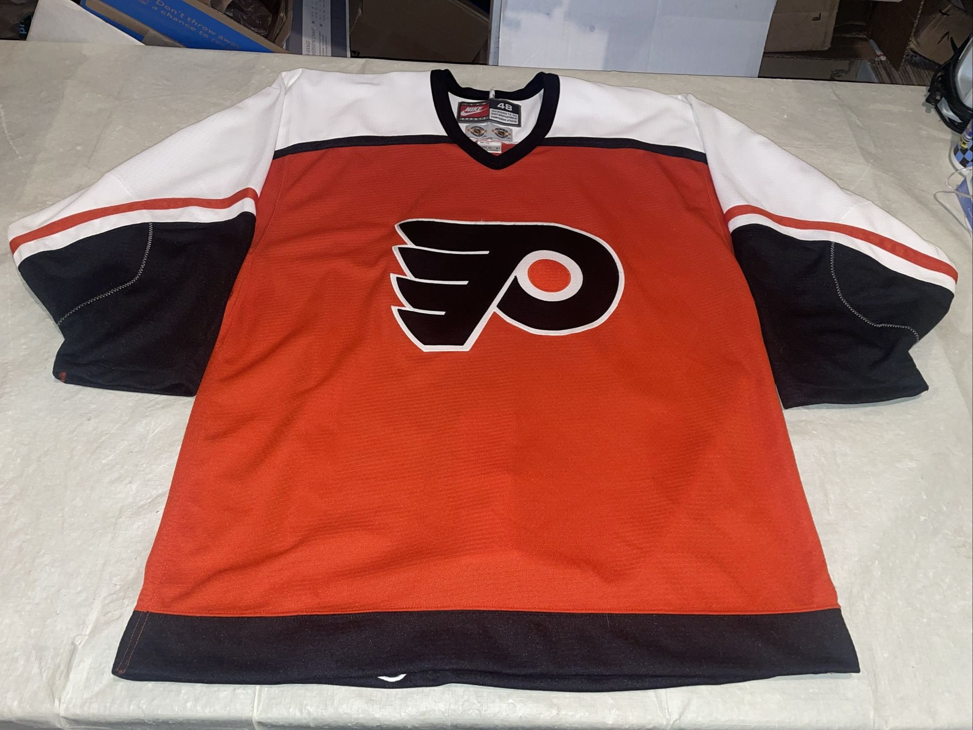 Authentic Nike Philadelphia Flyers Jersey Mens 48 Sewn Clean Mic - Main Image