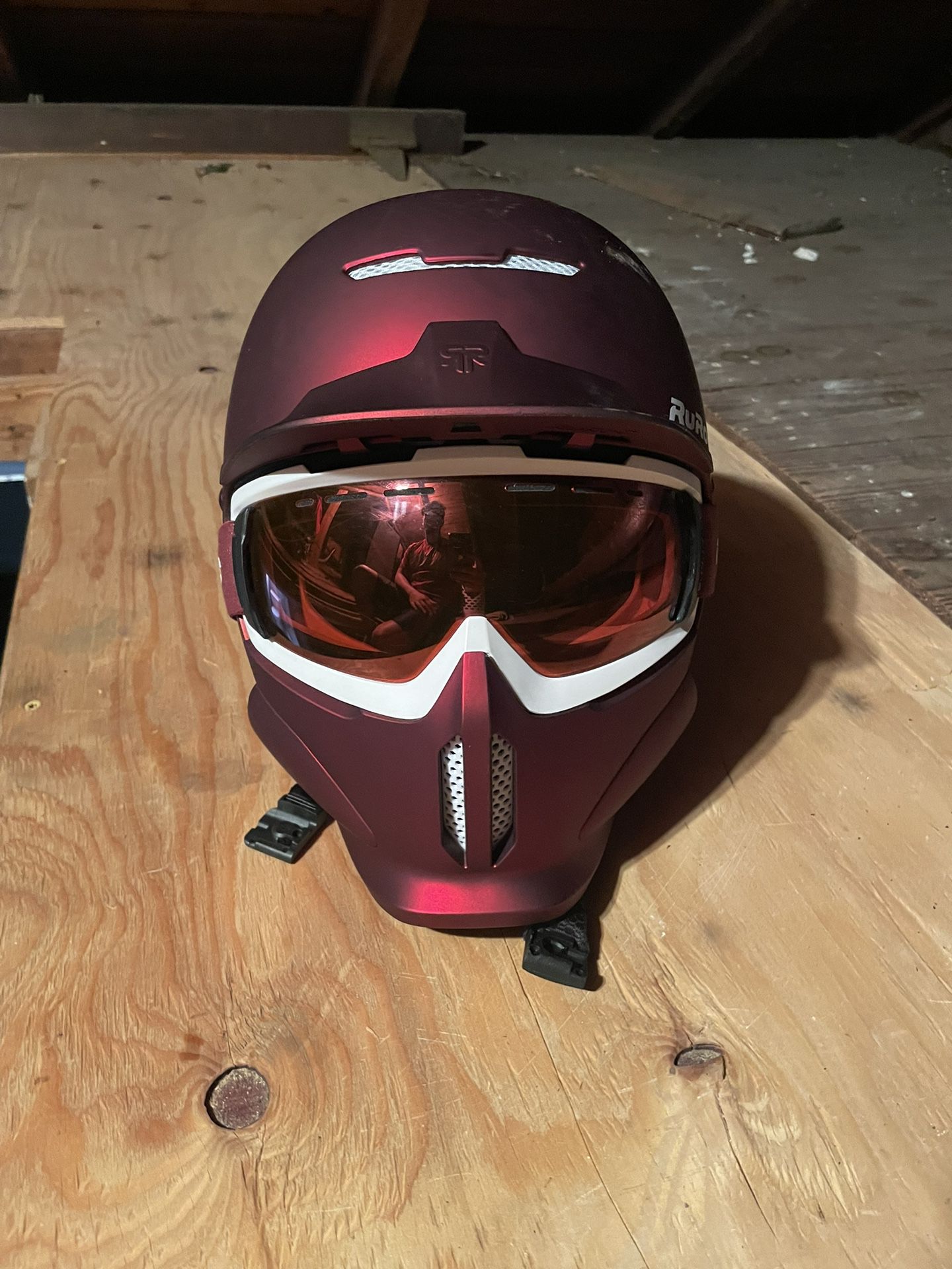 Snowboard/ Ski Helmet 