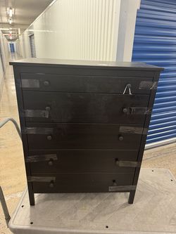 Dresser