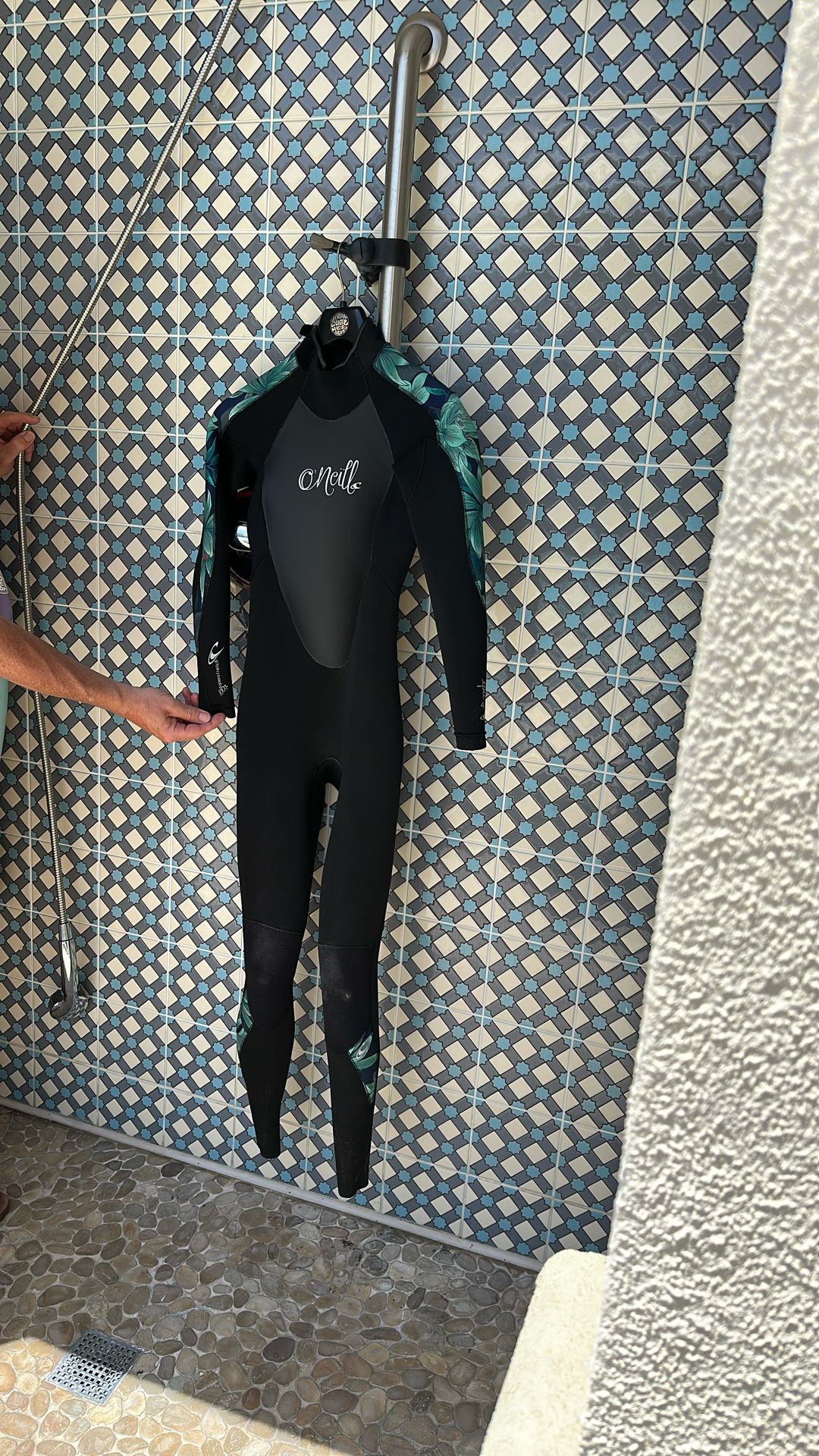 O’Neil women’s Wetsuit 4/3