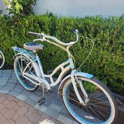 Schwinn cruiser bike