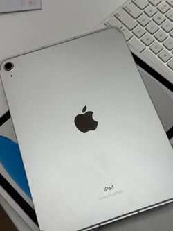 iPad 10 th Gen 2024 Wi-Fi and Cellular , Silver with Box