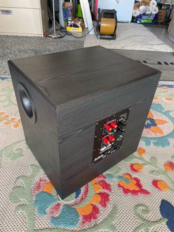 Powered Subwoofer BIC Venturi V1220 200W VGC!