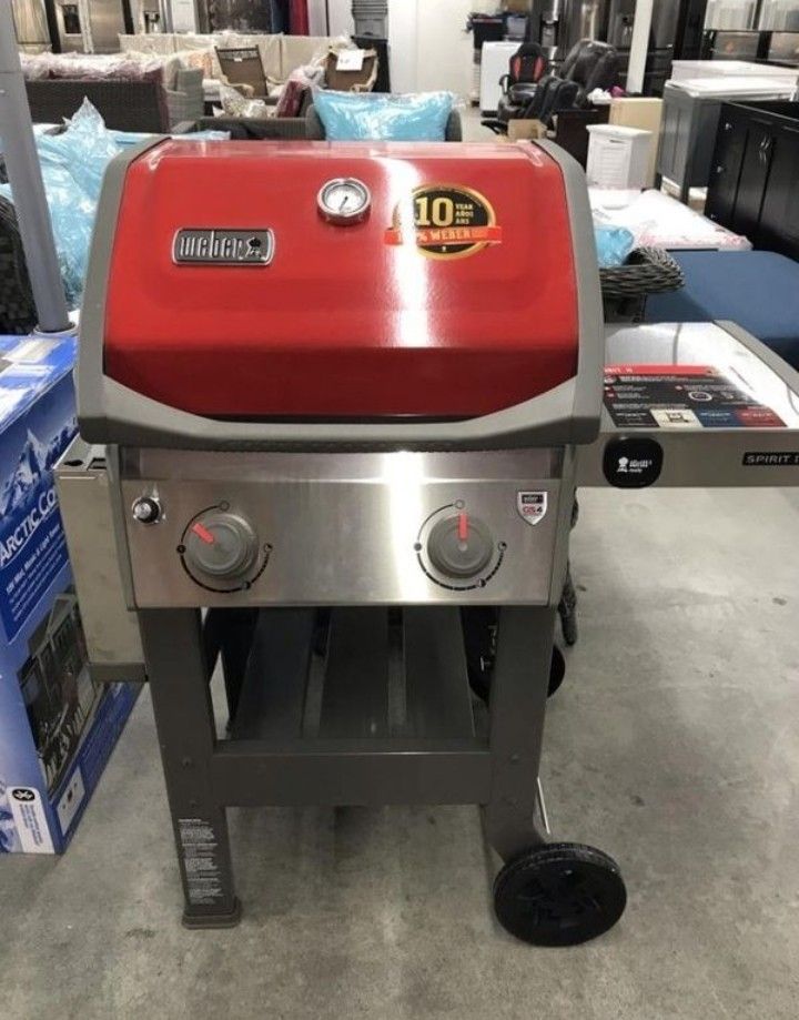 Weber Spirit II E-310 3-Burner Propaneu Gas Grill in Red (U)