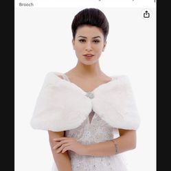 White Faux Fur Shawl / Wrap
