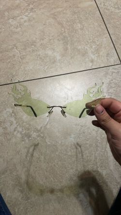 Green Flame Shaped Glasses 
