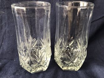 Tall crystal glasses, set of 2