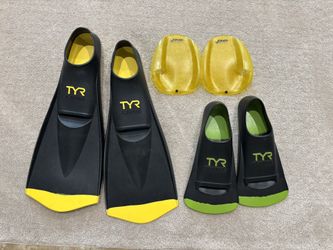 TYR Swim Fins And Hand Paddles 