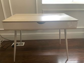 New desk