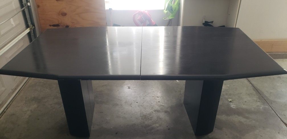 Dinning Room Table
