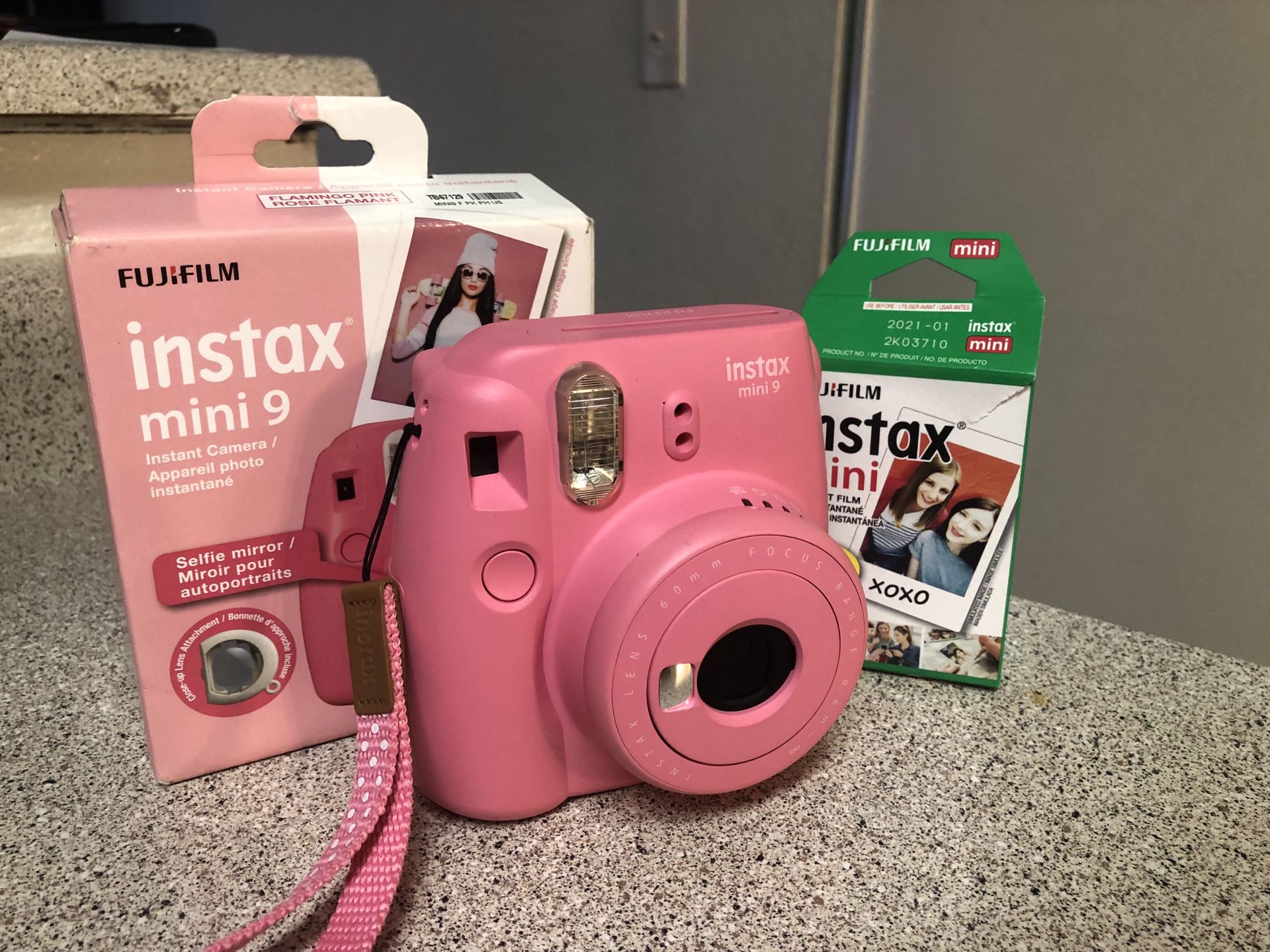 Fujifilm Mini Instax 9 camera with film