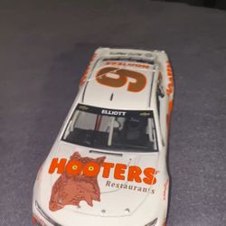 Chase Elliot Hooters Throwback 