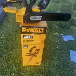 DEWALT CHAINSAW  20V MAX 12 in. Cordless Battery Powered Chainsaw. “””NEW “” (Tool Only