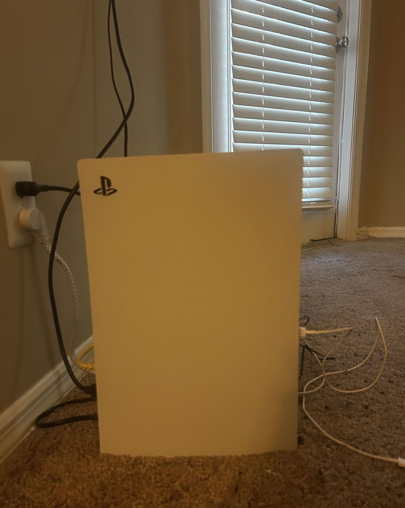 PS5 | Comes With all cords & controller | Works Perfectly fine | Comes With NBA 2k26 And other Games
